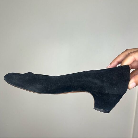 Salvatore Ferragamo Italy Black Vintage Suede Leather Pumps Size 8.5AA - Picture 8 of 15